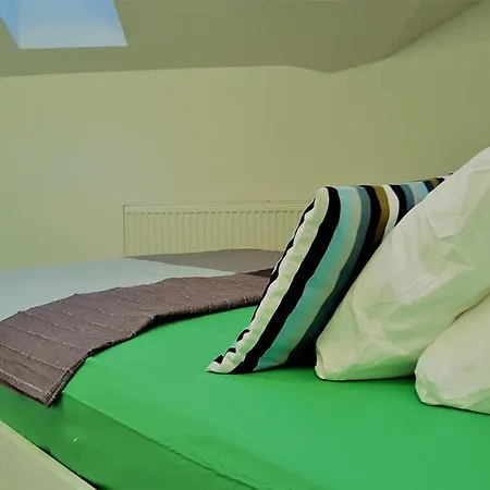 ホステル Pillows Party